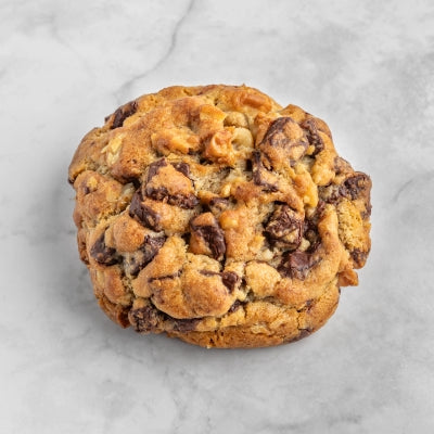 Beverly Hills Walnut Chocolate Chunk Cookie